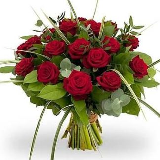 19 red roses with greenery | Flower Delivery Verbilki